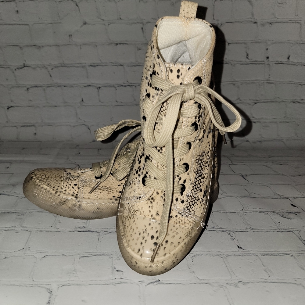 Rocket Dog Beige Snake-Print High-Top Sneakers SIZE 6.5 - Picture 5 of 10